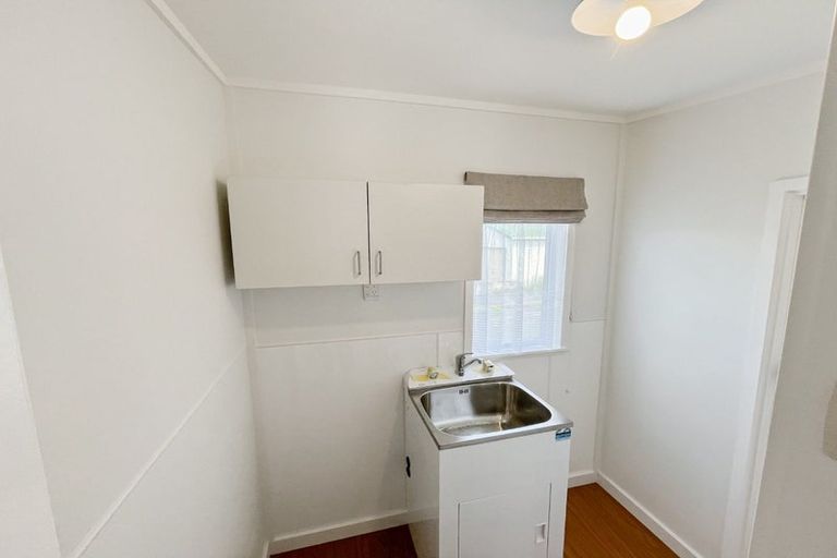 Photo of property in 19 Rata Street, Roslyn, Palmerston North, 4414