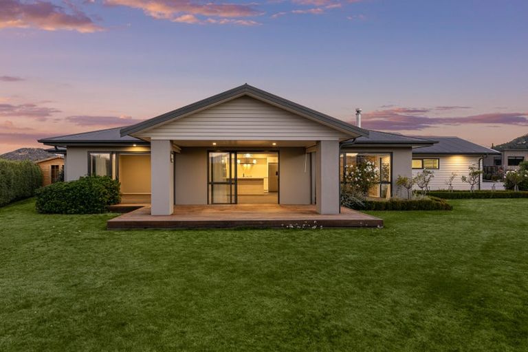 Photo of property in 5 Nancy Lane, Wanaka, 9305