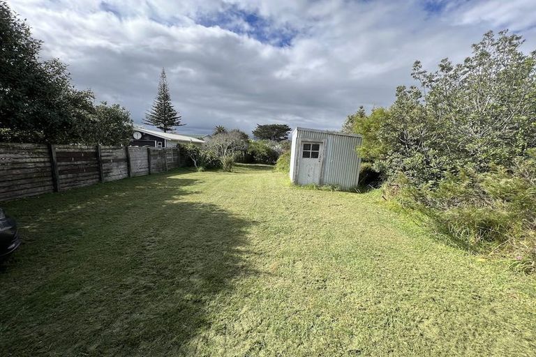 Photo of property in 20 Babbacombe Avenue, Otaki Beach, Otaki, 5512