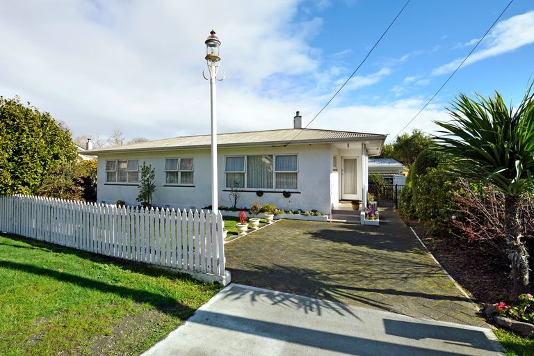 Photo of property in 4 Suter Street, Stoke, Nelson, 7011