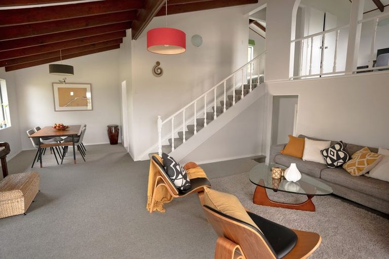 Photo of property in 2/15b Nandana Drive, Glen Eden, Auckland, 0602