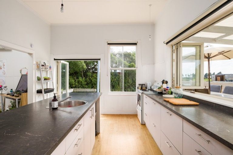 Photo of property in 22a Rangiuia Road, Tolaga Bay, 4077