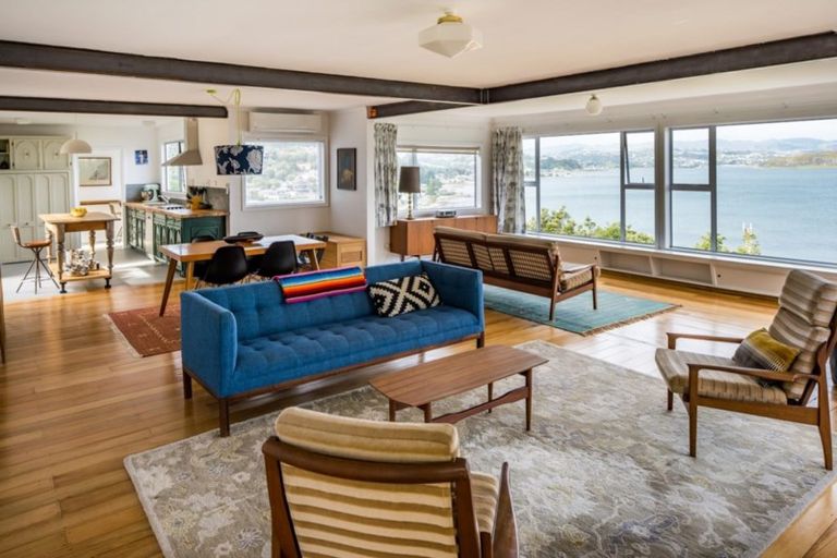 Photo of property in 8 Gordon Road, Plimmerton, Porirua, 5026