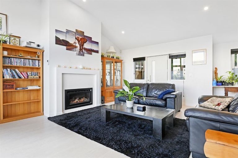 Photo of property in 4f Harmans Road, Lyttelton, 8082