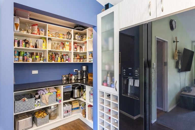 Photo of property in 225 Matai Road, Raumati Beach, Paraparaumu, 5032