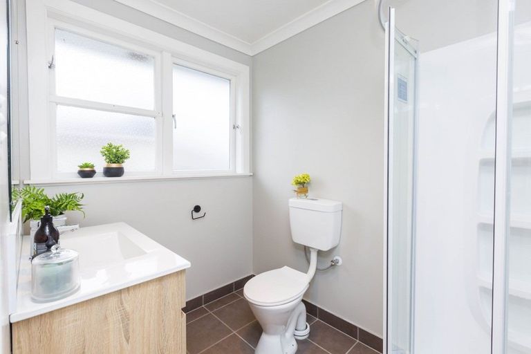 Photo of property in 1/18 Benge Crescent, Clouston Park, Upper Hutt, 5018