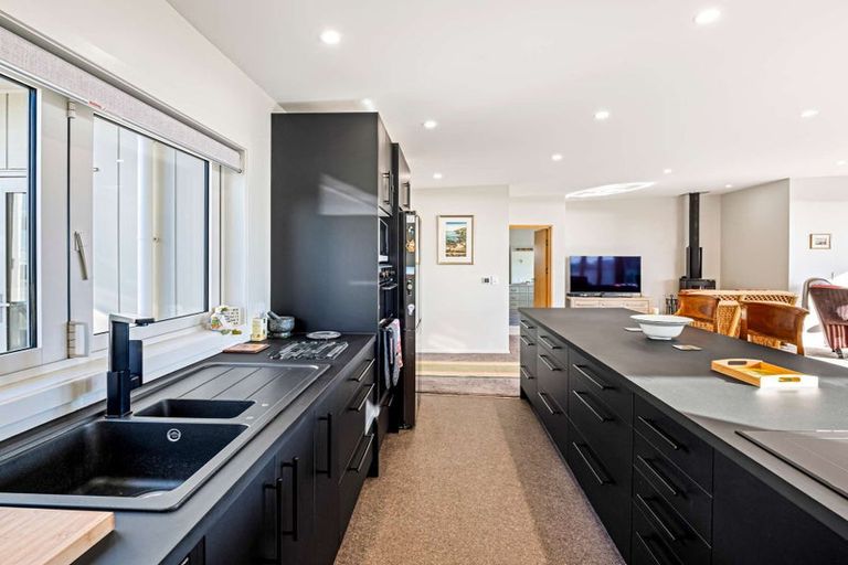 Photo of property in 5 Somerset Grove, Waitarere Beach, Levin, 5510