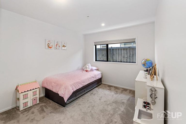 Photo of property in 61 Makete Crescent, Hobsonville, Auckland, 0618