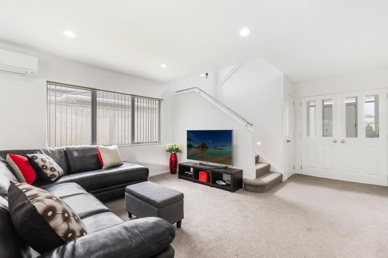 Photo of property in 4 Allium Avenue, Karaka, Papakura, 2113