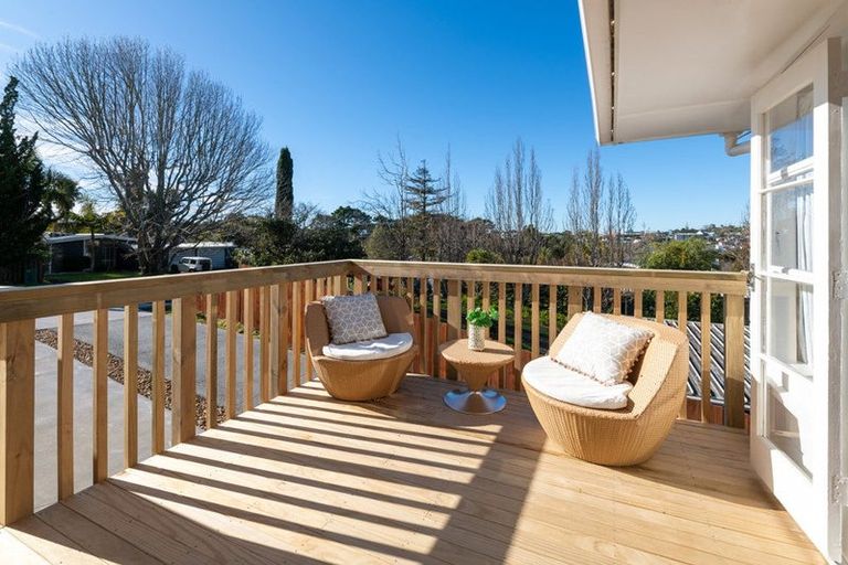 Photo of property in 3 Gladys Avenue, Glenfield, Auckland, 0629