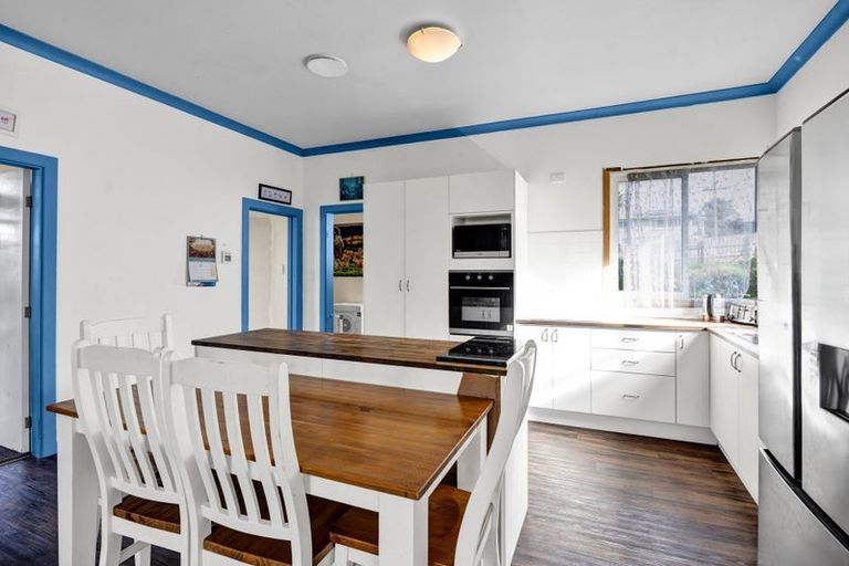 Photo of property in 22 Leicester Street, Patea, 4520