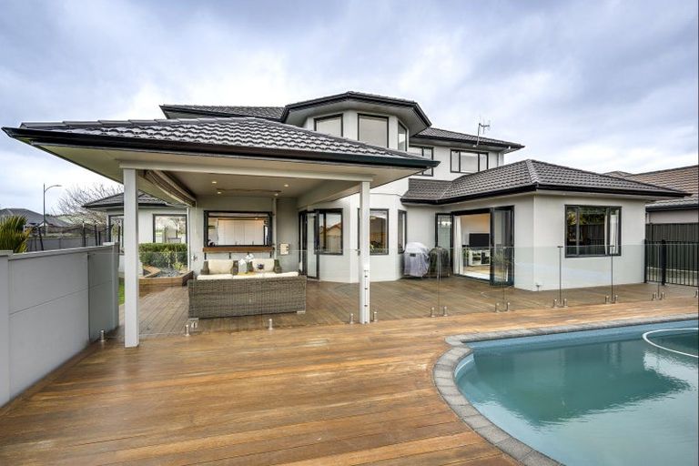 Photo of property in 2 The Croft, Havelock North, 4130
