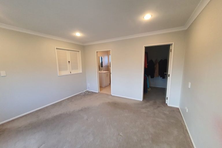 Photo of property in 79 Mt Lebanon Crescent, The Gardens, Auckland, 2105