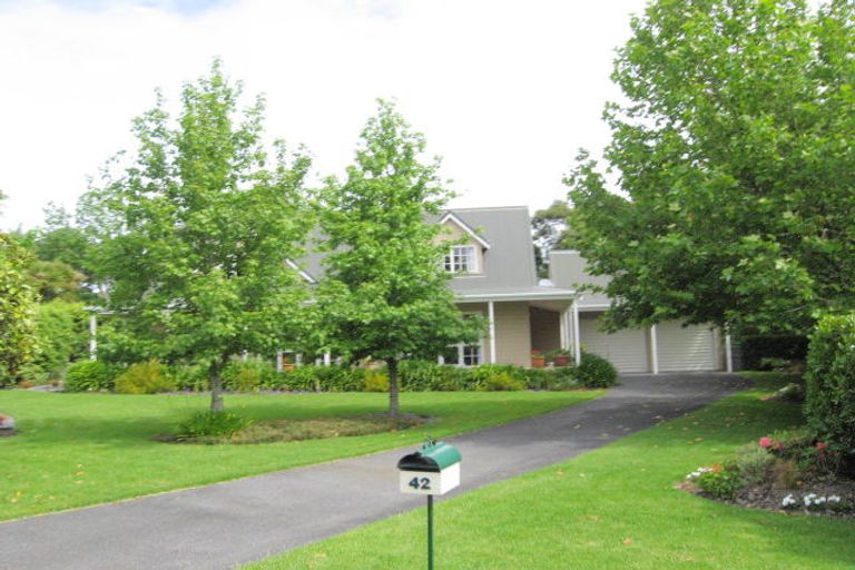Photo of property in 42 Rosella Grove, Waimauku, 0812