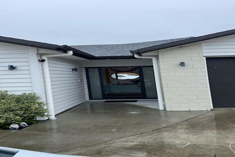 Photo of property in 169 Jutland Road, Pukekohe, 2120