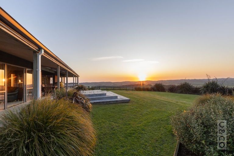 Photo of property in 457 Kiwitahi Road, Helensville, 0875