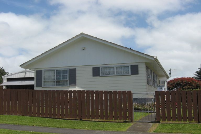 Photo of property in 20 Kopara Place, Clendon Park, Auckland, 2103
