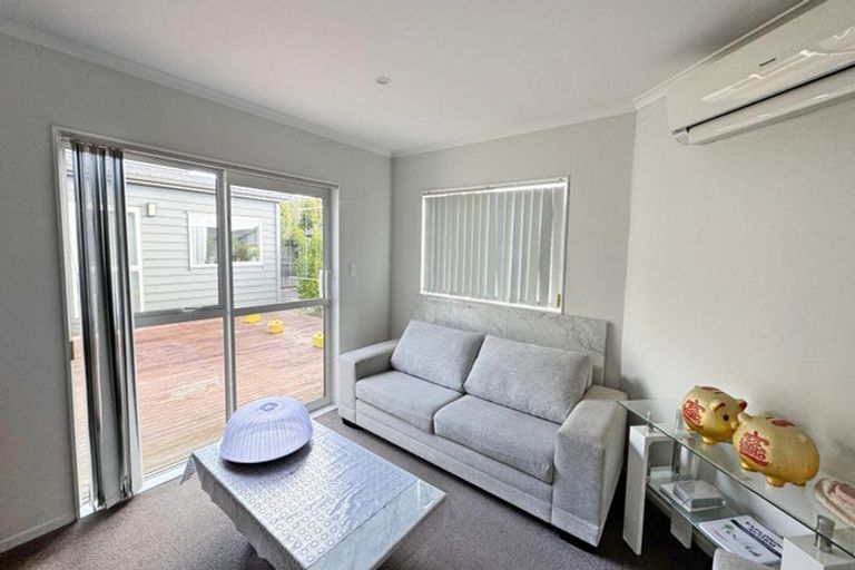 Photo of property in 13 Karetai Crescent, Favona, Auckland, 2024