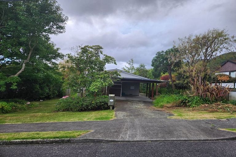 Photo of property in 7 Ruru Street, Waikanae, 5036