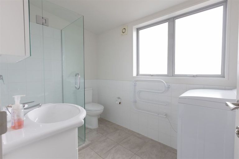 Photo of property in 8a Rotherham Street, Riccarton, Christchurch, 8041