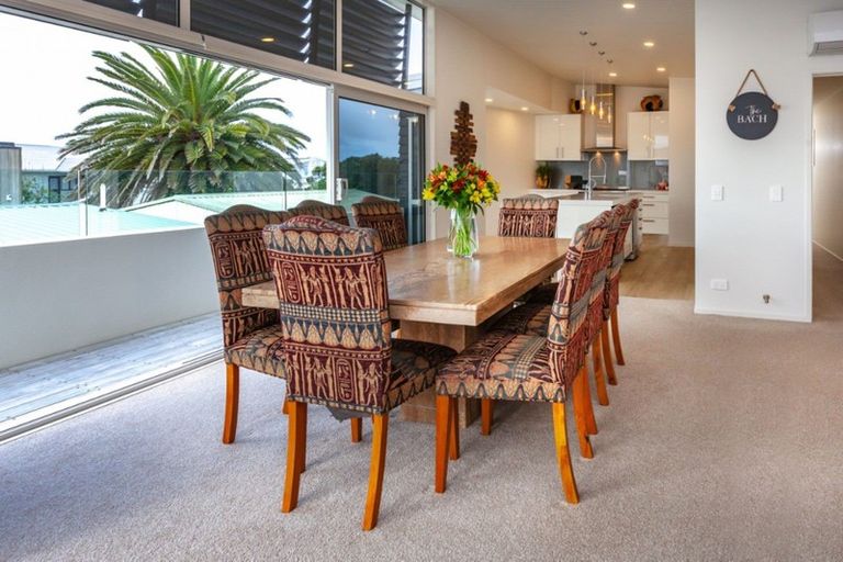 Photo of property in 218a Beverley Terrace, Whangamata, 3620