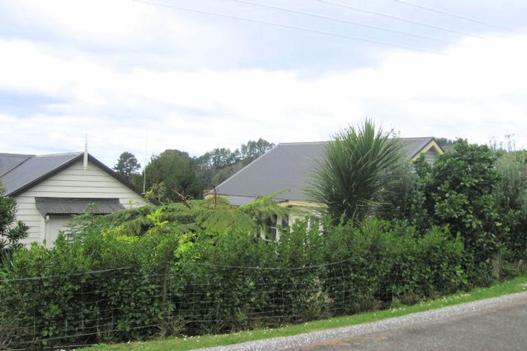 Photo of property in 6 Gregory Lane, Whangamata, 3691
