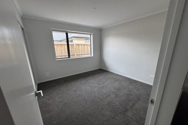 Photo of property in 11 Nathaniel Archer Street, Woodend, 7610