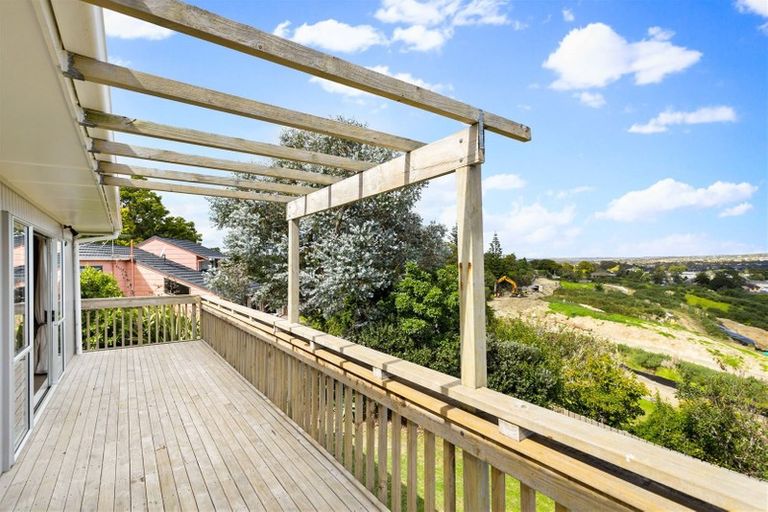 Photo of property in 238 Don Buck Road, Massey, Auckland, 0614