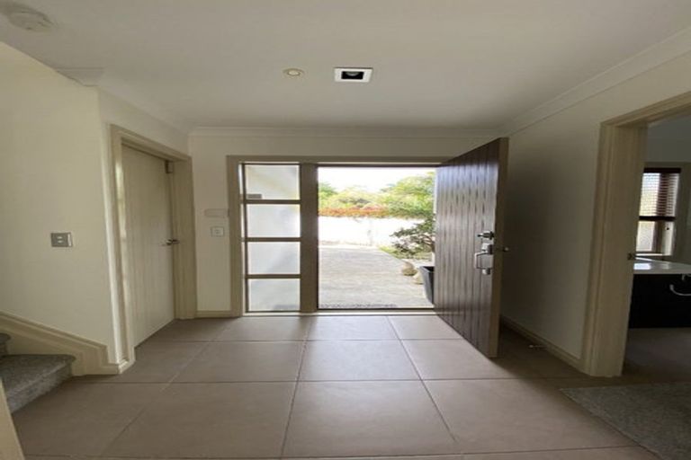 Photo of property in 58 English Oak Drive, Schnapper Rock, Auckland, 0632