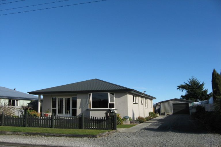 Photo of property in 22 Mackenzie Street, Winton, 9720