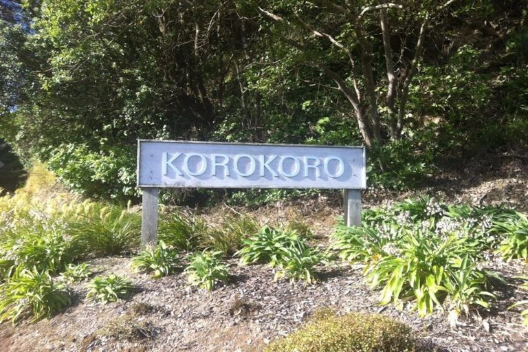 Photo of property in 37b London Road, Korokoro, Lower Hutt, 5012