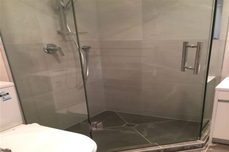 Photo of property in 101 Bordeaux Parade, Te Atatu South, Auckland, 0610