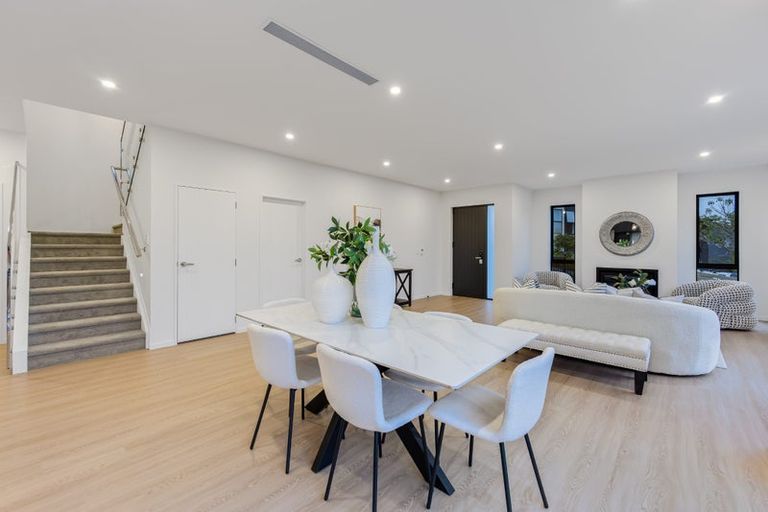 Photo of property in 14 Ringi Lane, Orewa, 0931