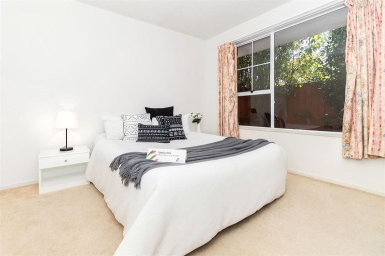 Photo of property in 2/23 Montclare Avenue, Ilam, Christchurch, 8041