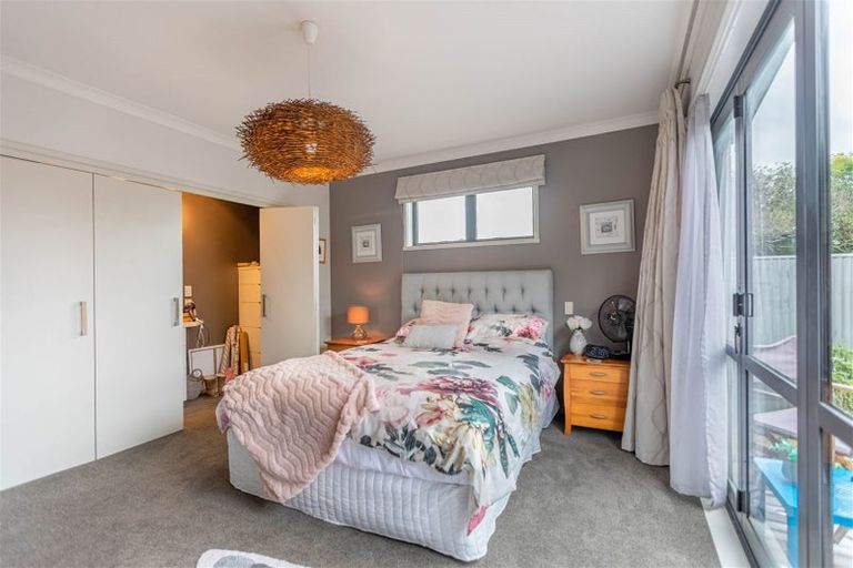 Photo of property in 6a Kauri Street, Taradale, Napier, 4112