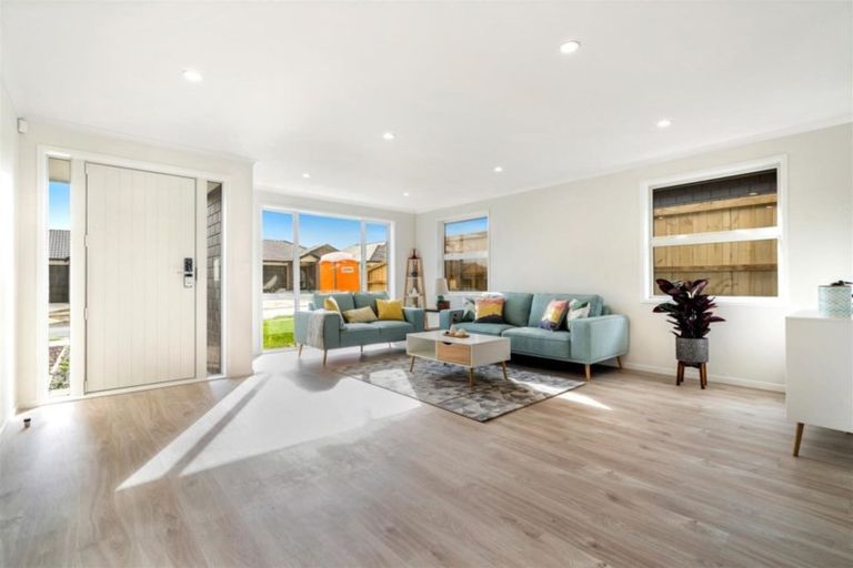 Photo of property in 21 Lusitano Drive, Karaka, Papakura, 2113