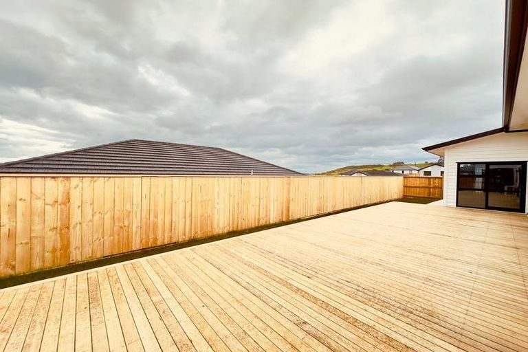 Photo of property in 10 Viv Green Place, Pokeno, 2402