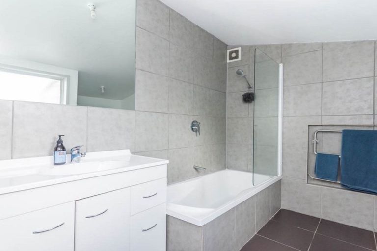 Photo of property in 29 Rosier Road, Glen Eden, Auckland, 0602