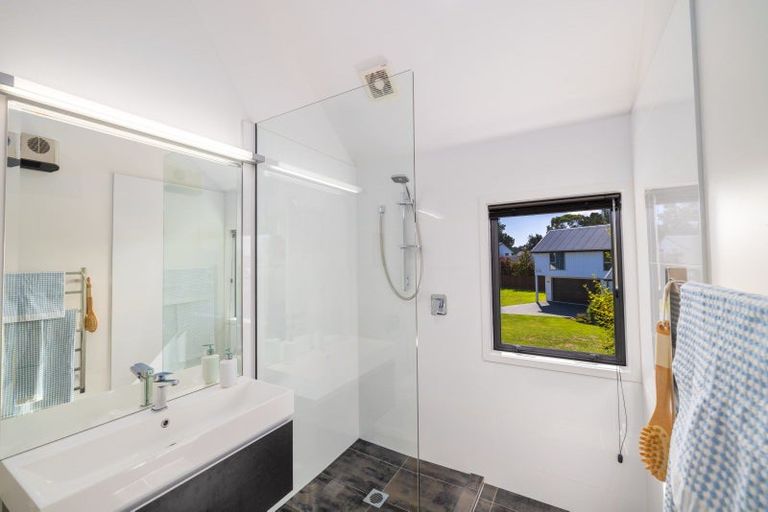 Photo of property in 12 Millpond Place, Parklands, Christchurch, 8083