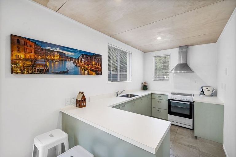 Photo of property in 34a Elizabeth Street, Moera, Lower Hutt, 5010