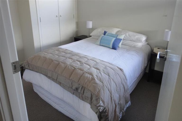 Photo of property in 10 Donnelly Street, Oakura, 4314