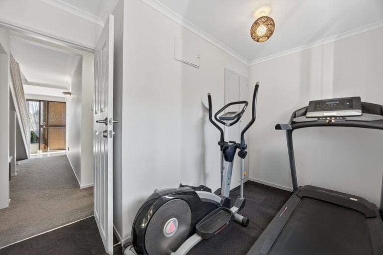 Photo of property in 13 Glucina Avenue, West Harbour, Auckland, 0618