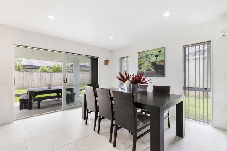 Photo of property in 4 Allium Avenue, Karaka, Papakura, 2113