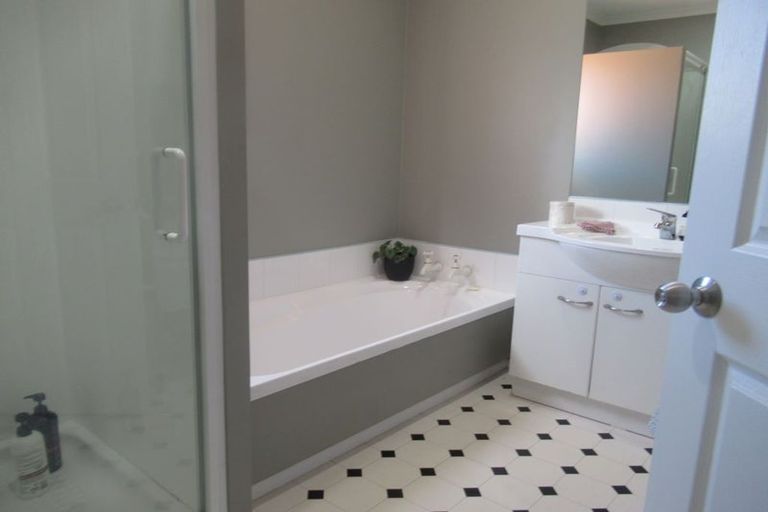 Photo of property in 62 Samwell Drive, Whitby, Porirua, 5024