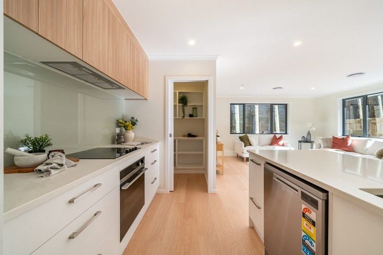 Photo of property in 115 Silverstream Road, Crofton Downs, Wellington, 6035