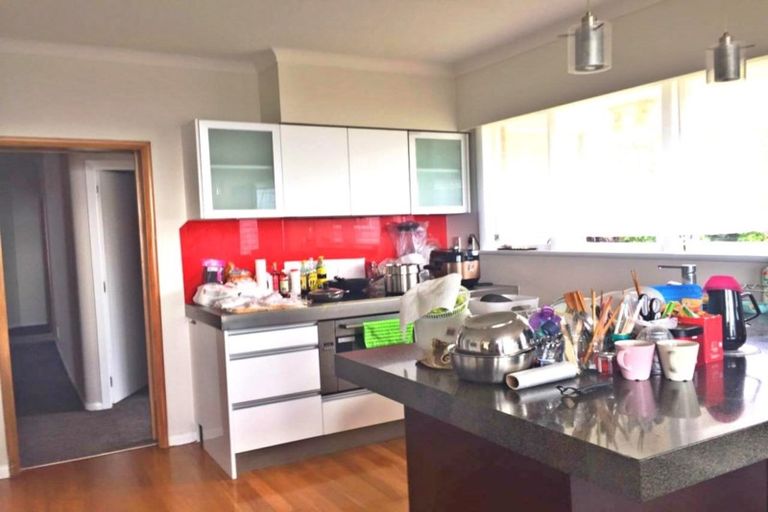 Photo of property in 459 East Coast Road, Murrays Bay, Auckland, 0630