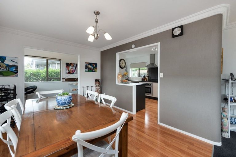 Photo of property in 15a Laing Place, Otumoetai, Tauranga, 3110