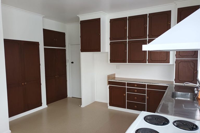 Photo of property in 4 Douglas Street, Levin, 5510