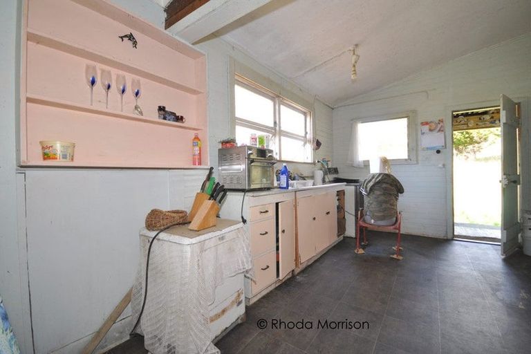 Photo of property in 153 Pahi Road, Pahi, Paparoa, 0571
