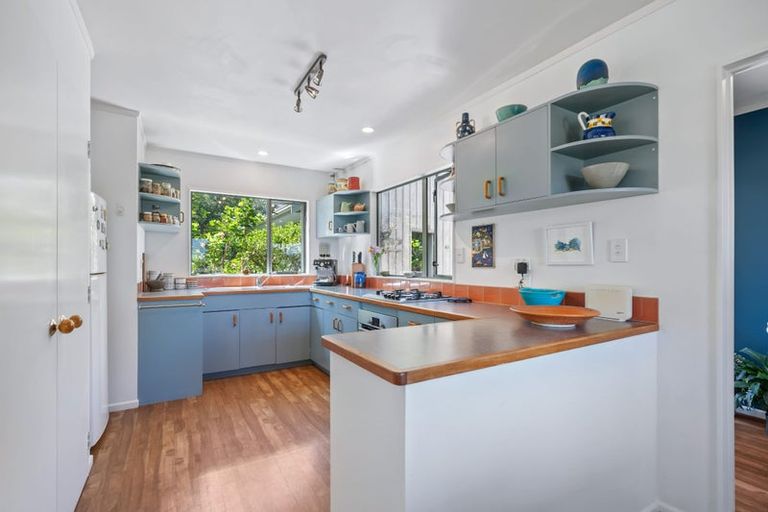 Photo of property in 15 Turiapua Lane, Parua Bay, Whangarei, 0174